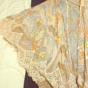 Boho Victoria’s Secret kimono 💓✨🦋 next day ship